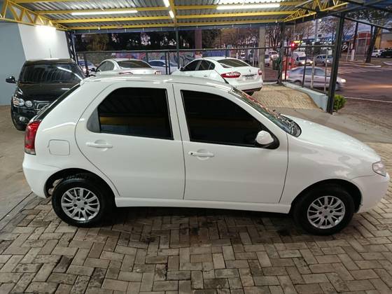 FIAT PALIO 1.0 MPI FIRE 8V FLEX 4P MANUAL FIAT PALIO 1.0 MPI FIRE 8V FLEX 4P MANUAL